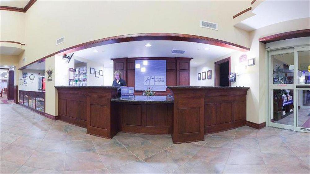 Holiday Inn Express & Suites Wausau By Ihg Weston Dış mekan fotoğraf
