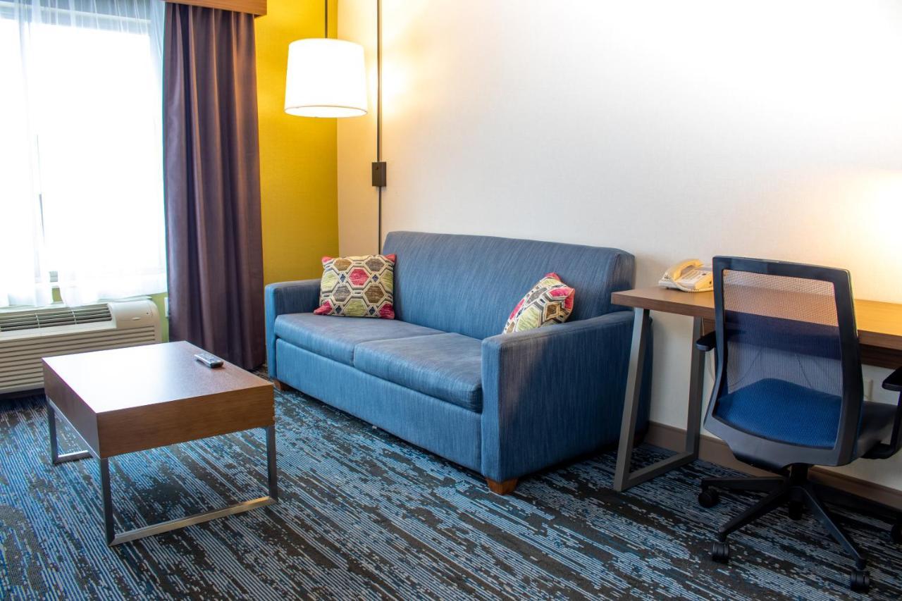 Holiday Inn Express & Suites Wausau By Ihg Weston Dış mekan fotoğraf