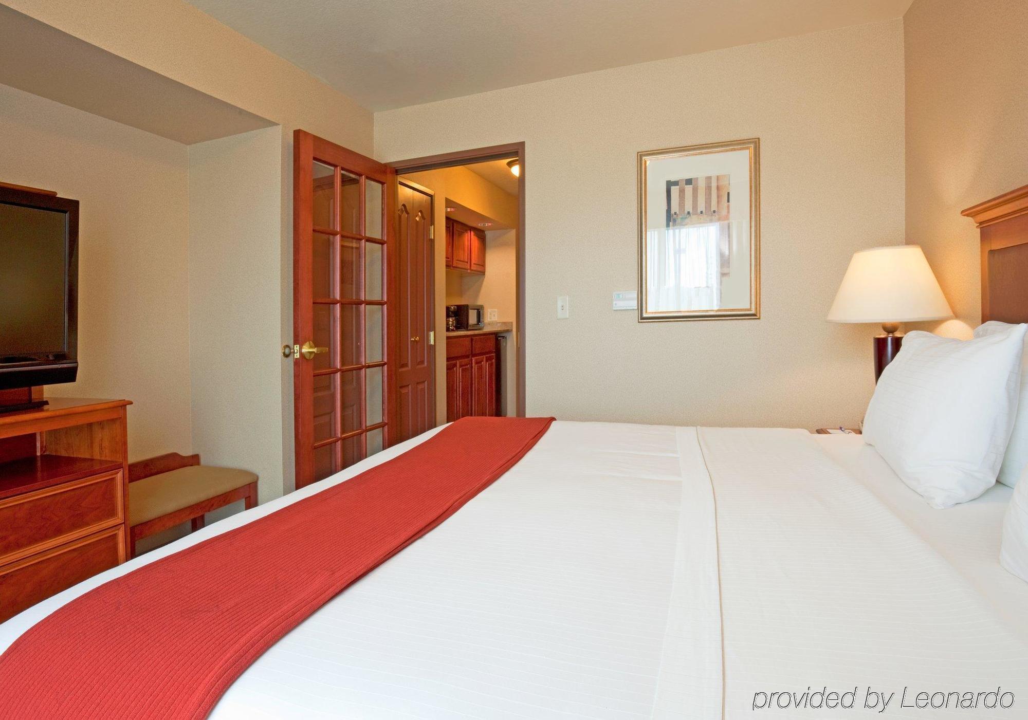 Holiday Inn Express & Suites Wausau By Ihg Weston Oda fotoğraf
