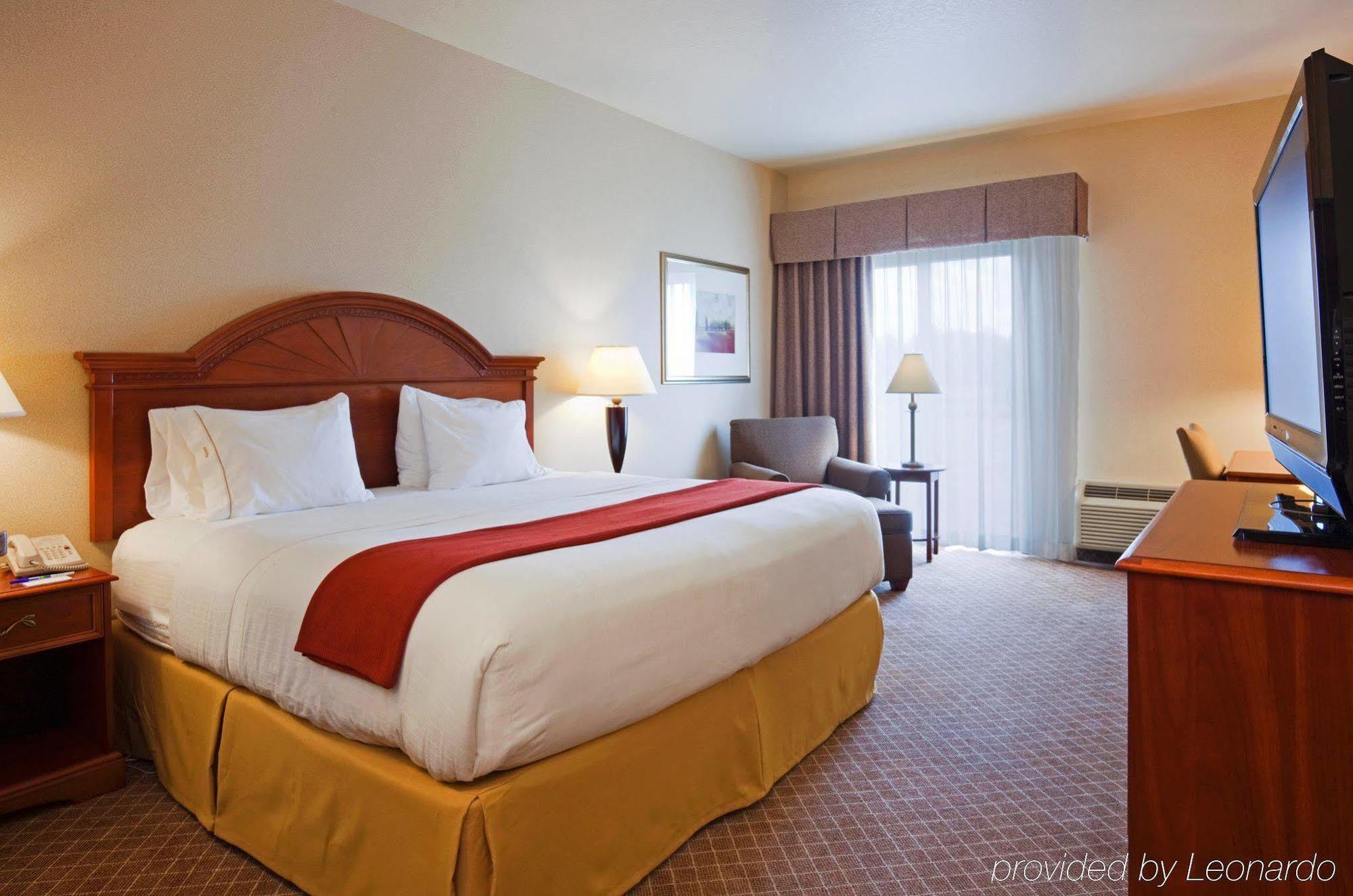 Holiday Inn Express & Suites Wausau By Ihg Weston Oda fotoğraf